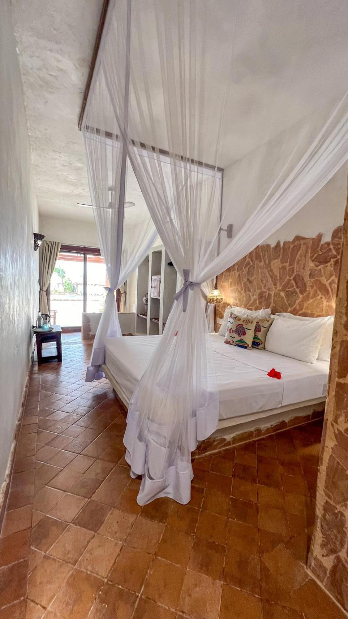 Mvuvi Boutique Resort Kiwengwa  Kültér fotó